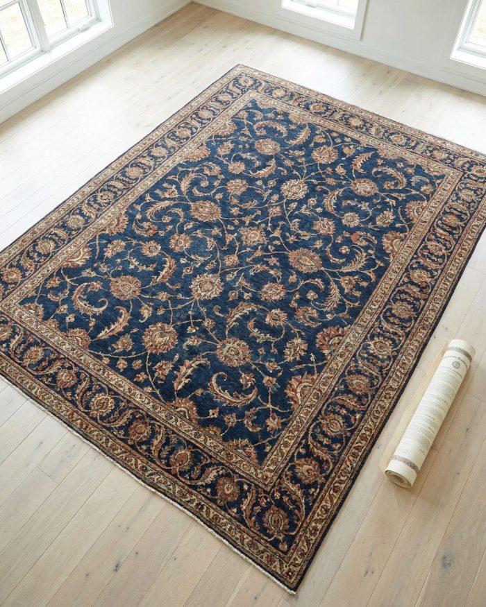 Antique Persian Mahal — 10' 6" x 14'